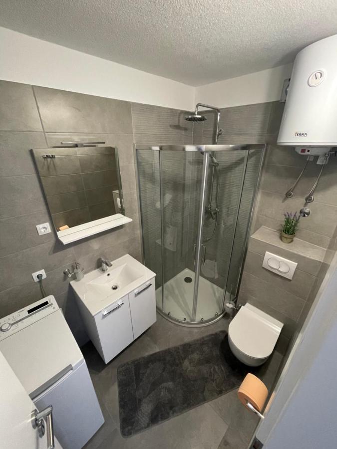 Apartman Milena Sweet Apartment-with A Pool