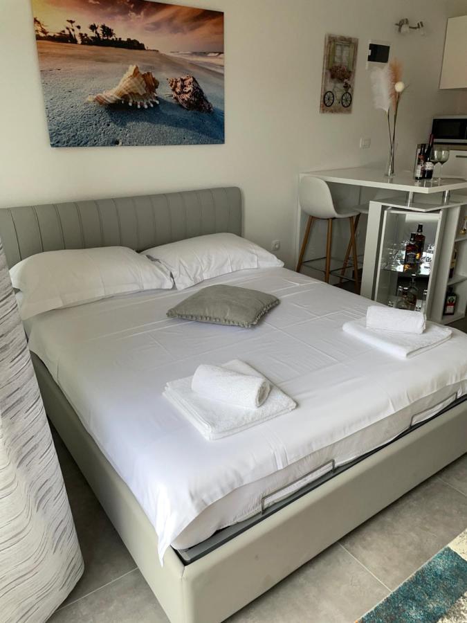 Milena Sweet Apartment-with A Pool Trogir