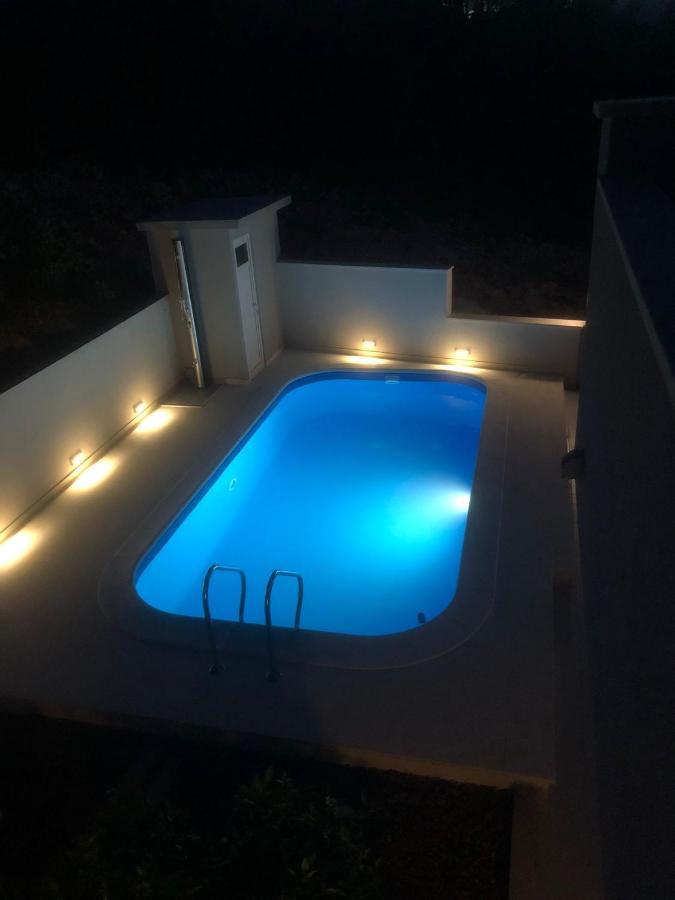 Milena Sweet Apartment-with A Pool